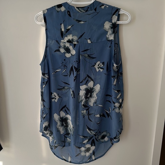 Gentle Fawn Blouse - Picture 2 of 8